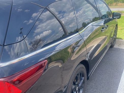 Used 2023 Honda Odyssey Sport image 6