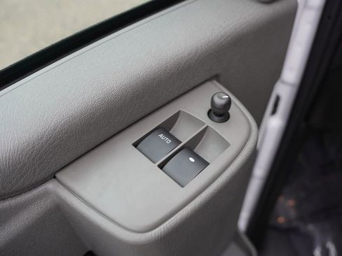 Used 2025 Chevrolet Express 2500 Extended w/ Communications Package image 20