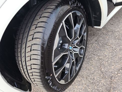 New 2026 BMW X7 xDrive40i w/ M Sport Package image 35