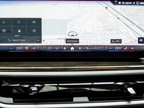 Used 2024 BMW X5 M60i w/ Climate Comfort Package image 24