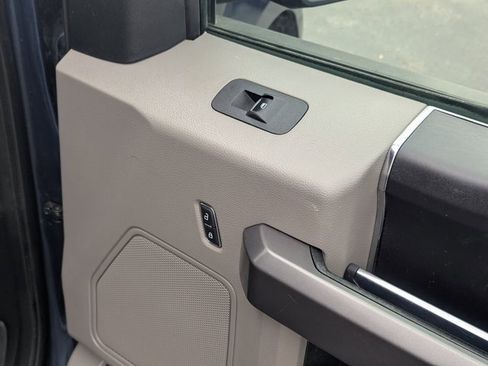 Used 2019 Ford F150 XLT w/ Equipment Group 301A Mid image 33