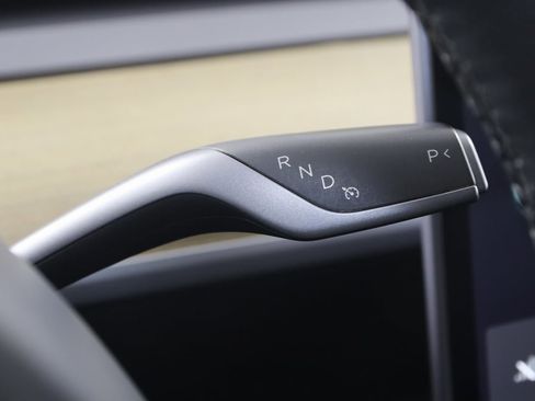 Used 2021 Tesla Model Y Long Range image 7