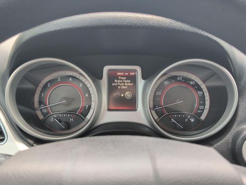 Used 2019 Dodge Journey SE FWD image 16
