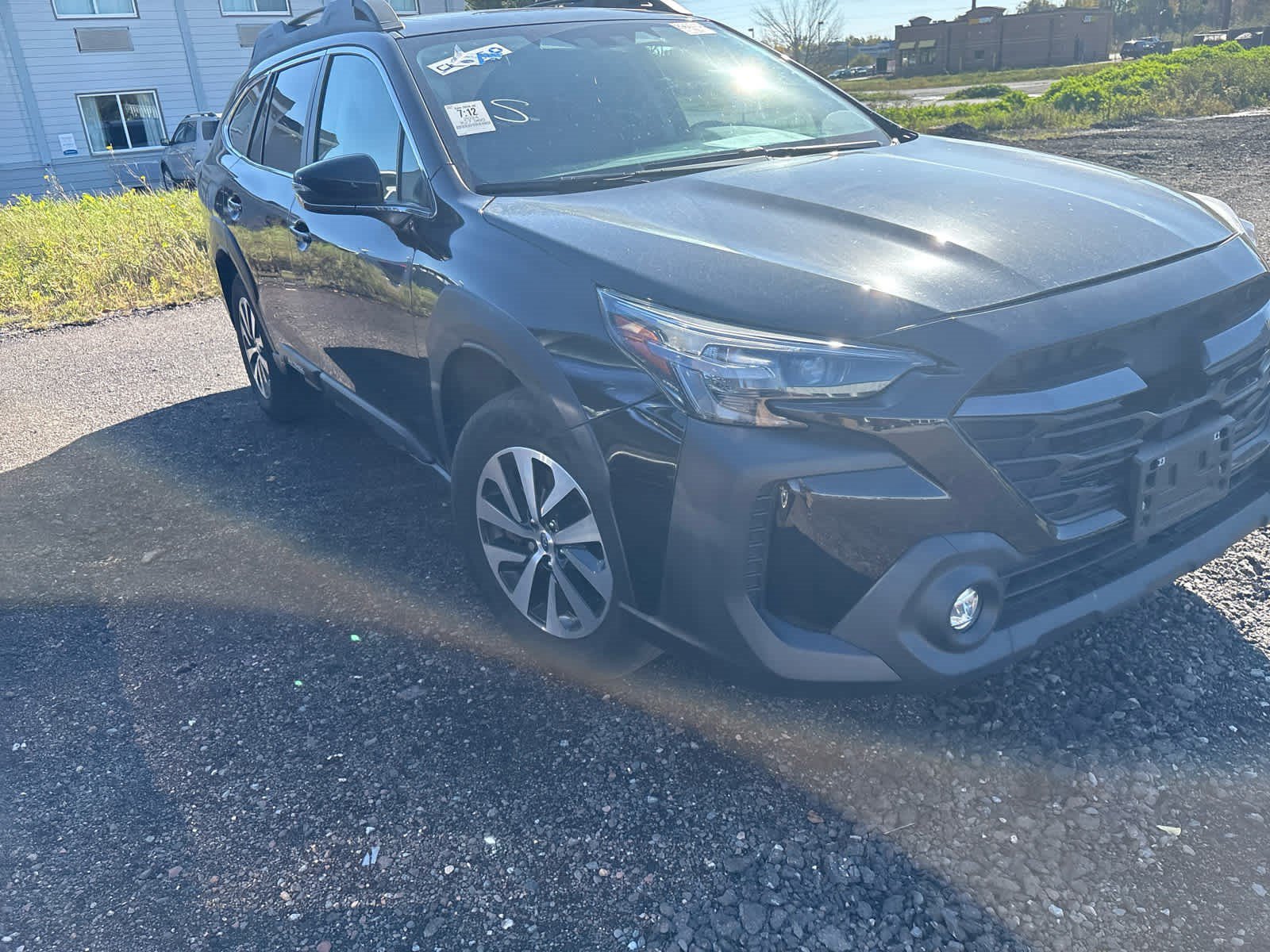 Used 2024 Subaru Outback Premium AWD/4WD image 4