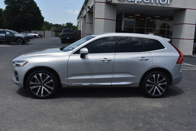 Used 2023 Volvo XC60 B5 Ultimate w/ Climate Package FWD image 10