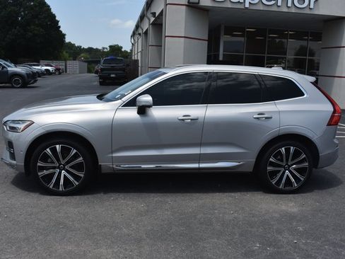 Used 2023 Volvo XC60 B5 Ultimate w/ Climate Package FWD image 10