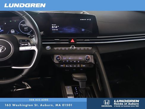 Used 2023 Hyundai Elantra Limited w/ Cargo Package FWD image 21