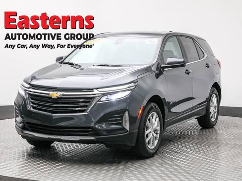 Used 2023 Chevrolet Equinox LT w/ Driver Convenience Package image 1