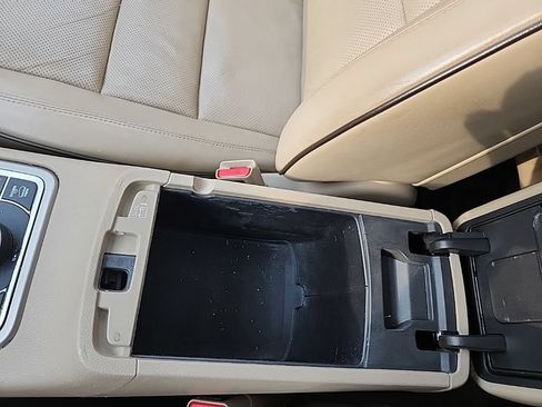 Used 2012 Jeep Grand Cherokee Overland AWD/4WD image 26