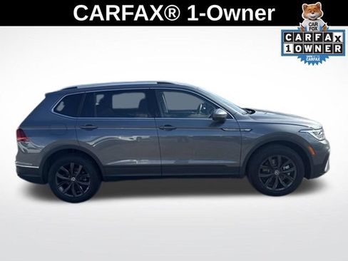 Used 2024 Volkswagen Tiguan SE AWD/4WD image 2