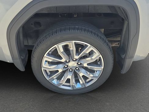 Used 2024 GMC Sierra 1500 Denali AWD/4WD image 5