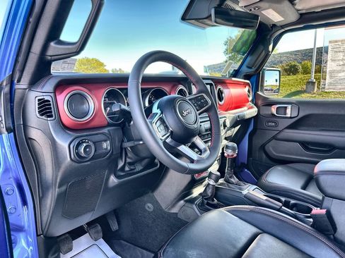 Used 2023 Jeep Wrangler Rubicon w/ Steel Bumper Group image 25