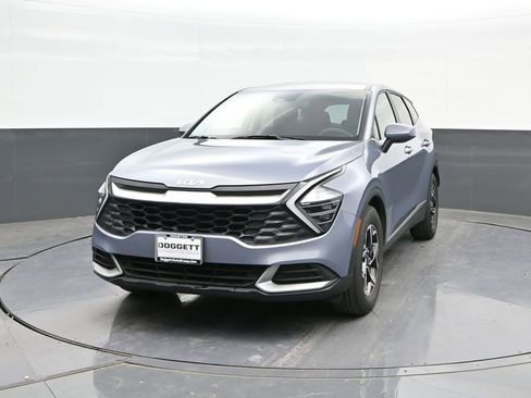 Used 2025 Kia Sportage LX image 27