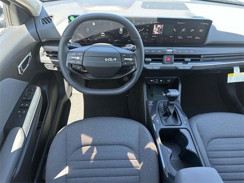 New 2025 Kia K4 EX image 20