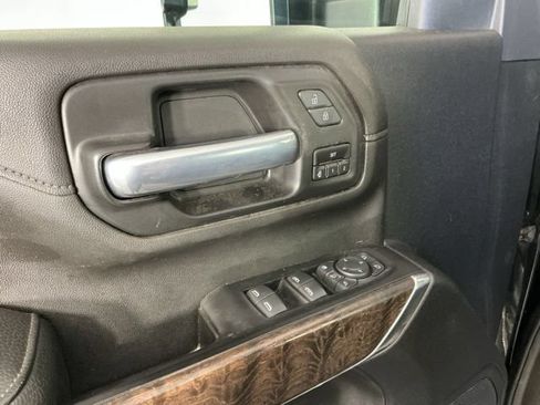 Used 2021 GMC Sierra 3500 Denali w/ Denali Ultimate Package AWD/4WD image 8