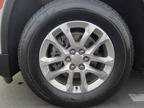 Used 2023 Chevrolet Traverse LS w/ Safety Package image 27