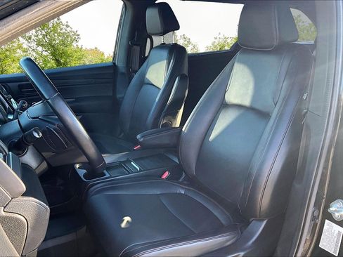 Used 2024 Honda Odyssey Sport image 25