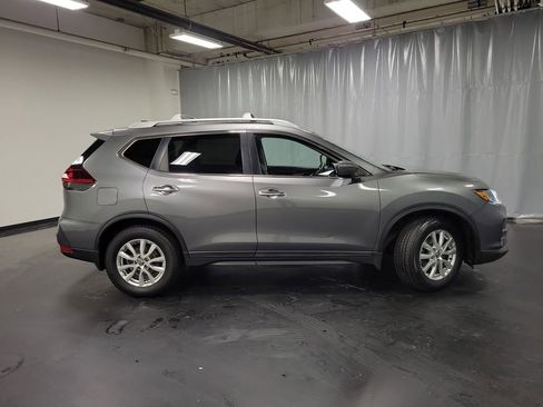 Used 2019 Nissan Rogue S w/ Special Edition Package FWD image 10