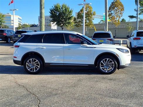 Certified 2022 Lincoln Corsair AWD w/ Equipment Group 101A image 23