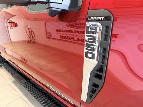 New 2026 Ford F350 Lariat w/ Lariat Premium Package image 9