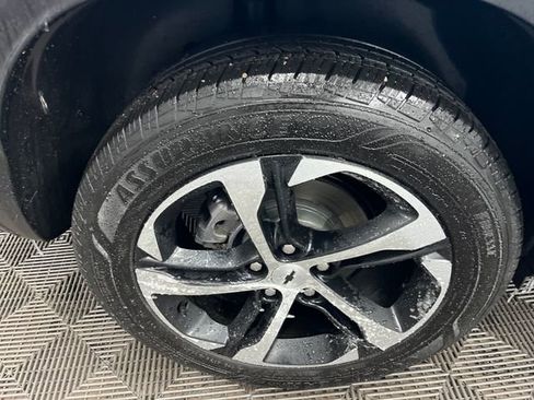 Used 2025 Chevrolet Trax RS w/ Driver Confidence Package image 24