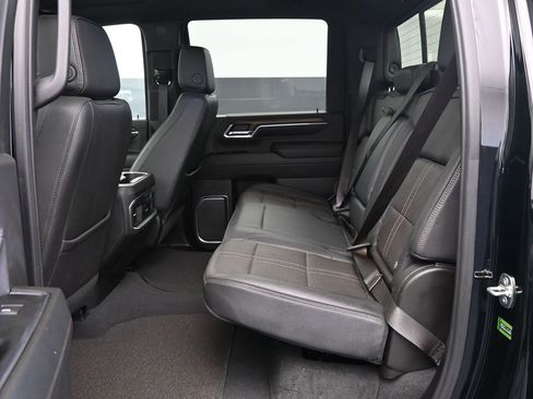 Used 2024 Chevrolet Silverado 2500 High Country w/ High Country Premium Package image 18