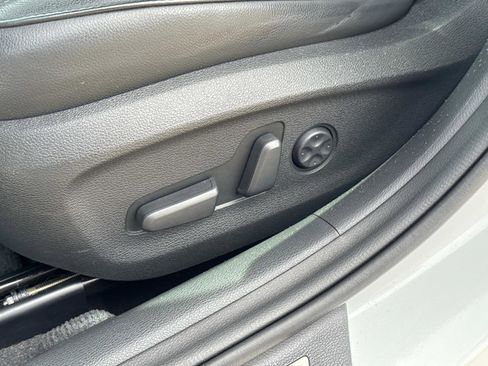 Used 2019 Hyundai Sonata Limited w/ Ultimate Package 04 image 19