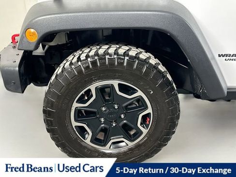 Used 2016 Jeep Wrangler Unlimited Rubicon image 32