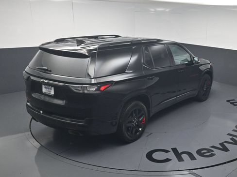 Used 2021 Chevrolet Traverse Premier w/ Redline Edition AWD/4WD image 25