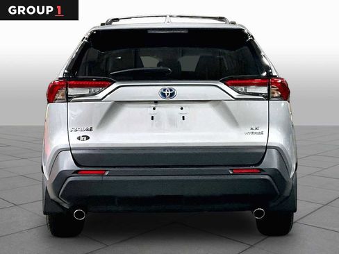 Used 2024 Toyota RAV4 LE image 5