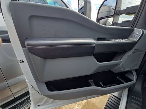 Used 2025 Ford F350 XLT AWD/4WD image 19