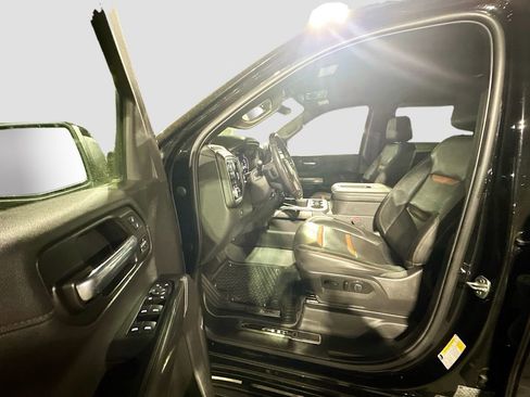 Used 2021 GMC Sierra 1500 AT4 w/ AT4 Premium Package image 12