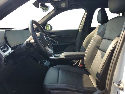 Used 2025 BMW X1 xDrive28i AWD/4WD image 9