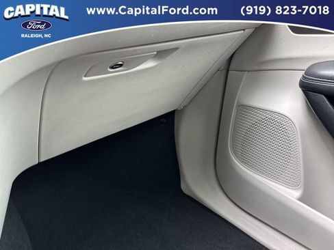Used 2023 Chrysler Voyager LX FWD image 27