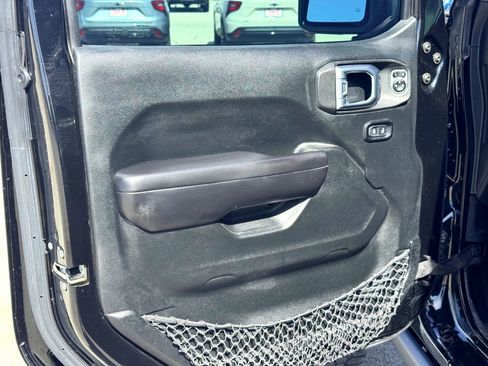 Used 2020 Jeep Gladiator Sport w/ Quick Order Package 24S image 14