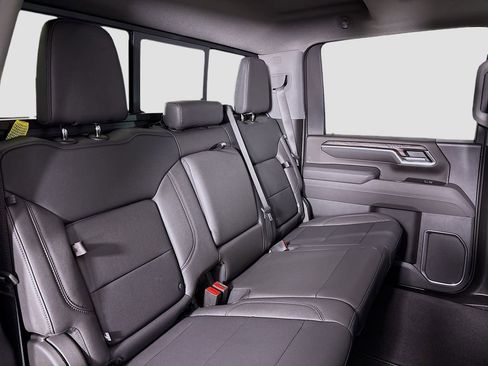 New 2025 GMC Sierra 3500 SLT w/ SLT Convenience Package image 28