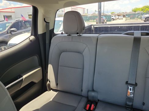 Used 2020 Chevrolet Colorado W/T RWD image 20