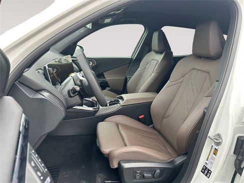 New 2026 BMW X3 xDrive30 w/ Premium Package image 9