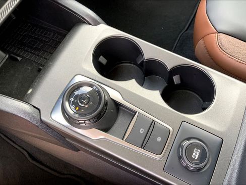 New 2025 Ford Bronco Sport Outer Banks w/ Outer Banks Tech Package+ AWD/4WD image 6