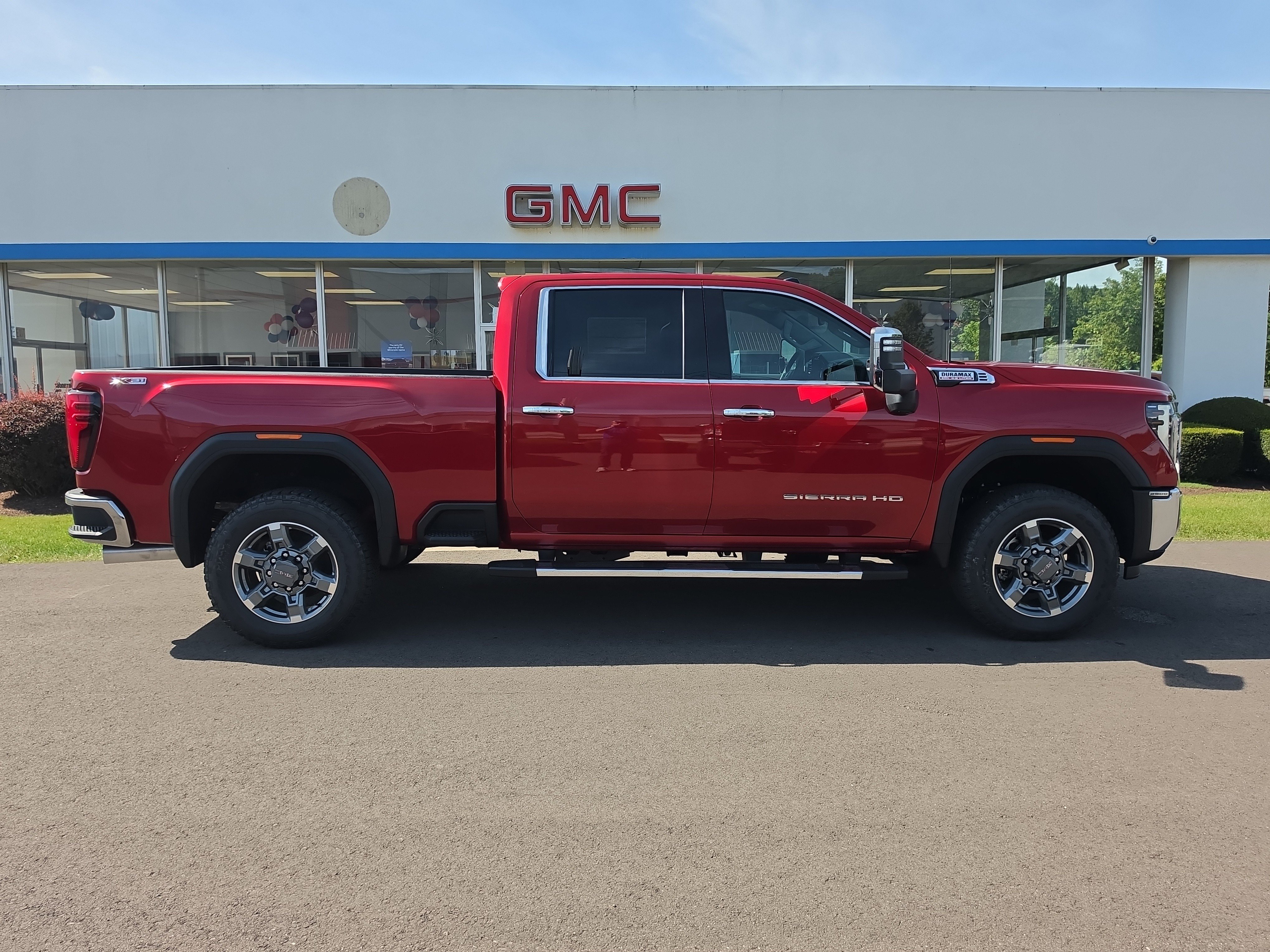 New 2026 GMC Sierra 2500 SLT w/ SLT Premium Package AWD/4WD image 2
