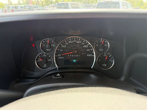 Used 2025 GMC Savana 2500 w/ Driver Convenience Package RWD image 28