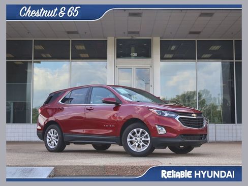Used 2019 Chevrolet Equinox LT w/ Driver Convenience Package FWD image 1