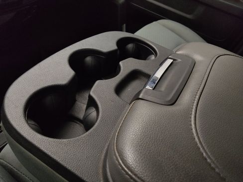 Used 2018 RAM 2500 Tradesman w/ Chrome Appearance Group AWD/4WD image 26