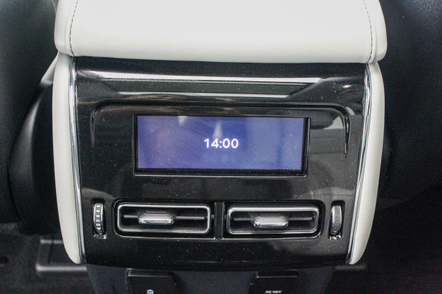 Used 2025 Lincoln Aviator AWD image 22