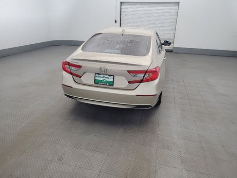 Used 2019 Honda Accord EX image 7