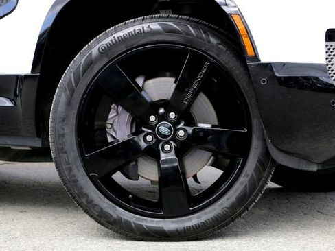 Used 2022 Land Rover Defender 90 X-Dynamic HSE image 2