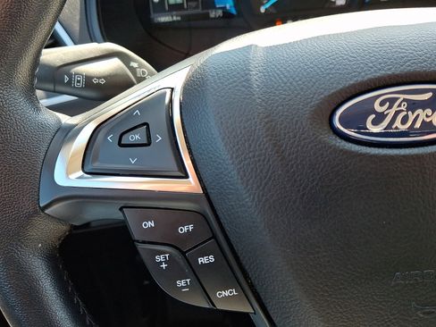 Used 2022 Ford Edge SEL w/ Convenience Package AWD/4WD image 21