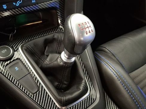 Used 2016 Ford Focus ST w/ Equipment Group 401A image 16