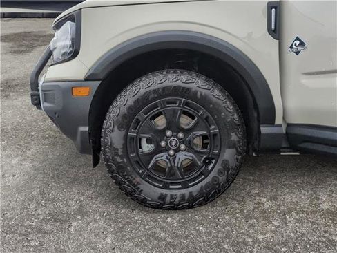 New 2025 Ford Bronco Sport Outer Banks w/ Sasquatch Outer Banks Package image 21