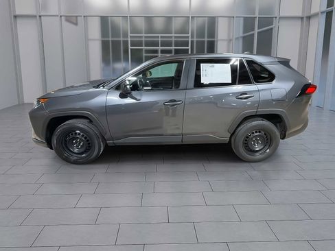 Certified 2022 Toyota RAV4 LE image 5